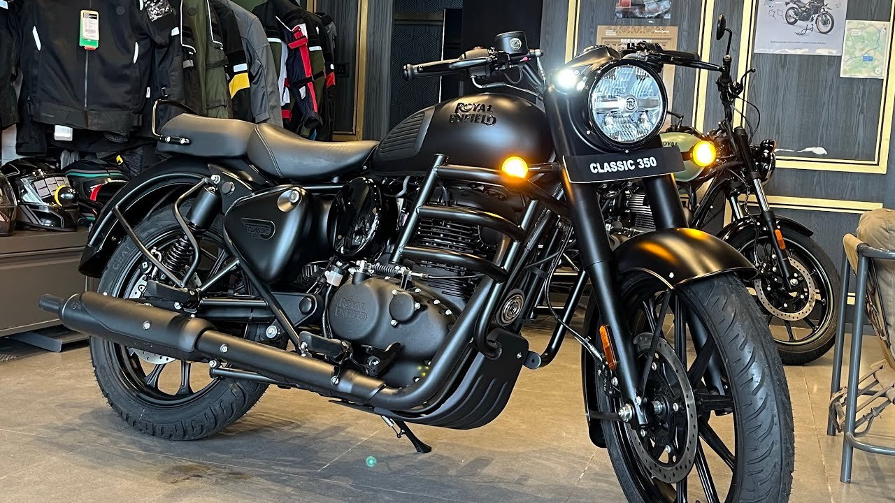 Royal Hunter की औकात मिटाने आ गया Royal Enfield Classic बाइक। आज ही खरीदे तगड़े ऑफर के साथ